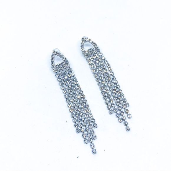 NWT Crystal Silver Chandelier Tassel Earring - Picture 3 of 7